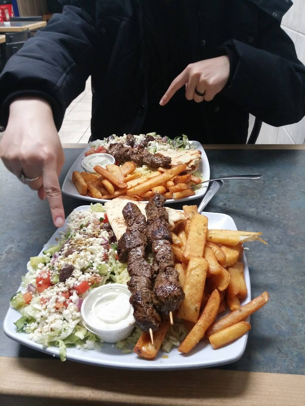 Cozmos Souvlaki | restaurant | 196 Greenbank Rd, Nepean, ON K2H 5V2, Canada | 6135964040 OR +1 613-596-4040