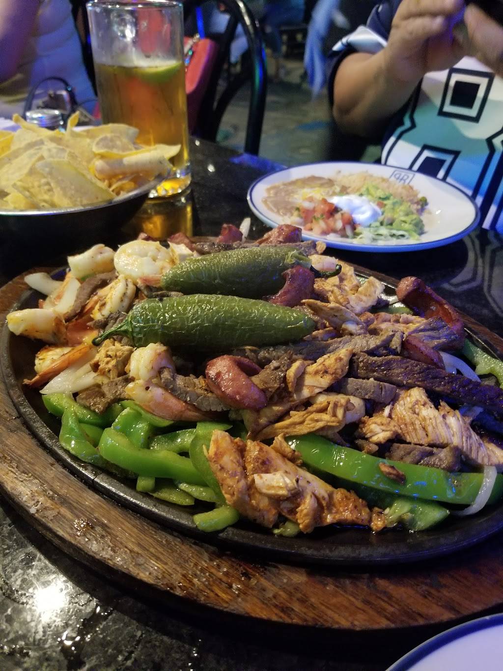 Rio Bravo Grand Prairie | restaurant | 425 W Pioneer Pkwy, Grand Prairie, TX 75051, USA | 9726428007 OR +1 972-642-8007