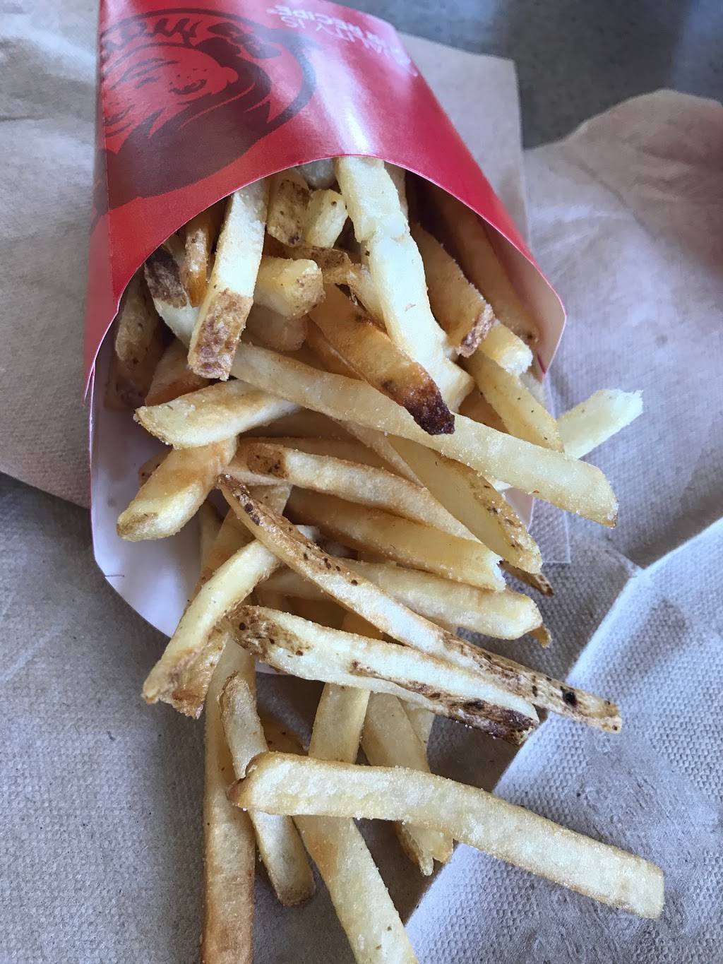 Wendys | restaurant | 3636 Branch Ave, Temple Hills, MD 20748, USA | 3014235227 OR +1 301-423-5227