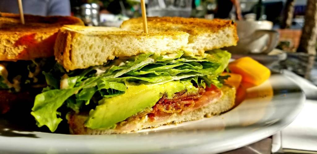 Black Cow Cafe | cafe | 2219 Honolulu Ave, Montrose, CA 91020, USA | 8189575282 OR +1 818-957-5282