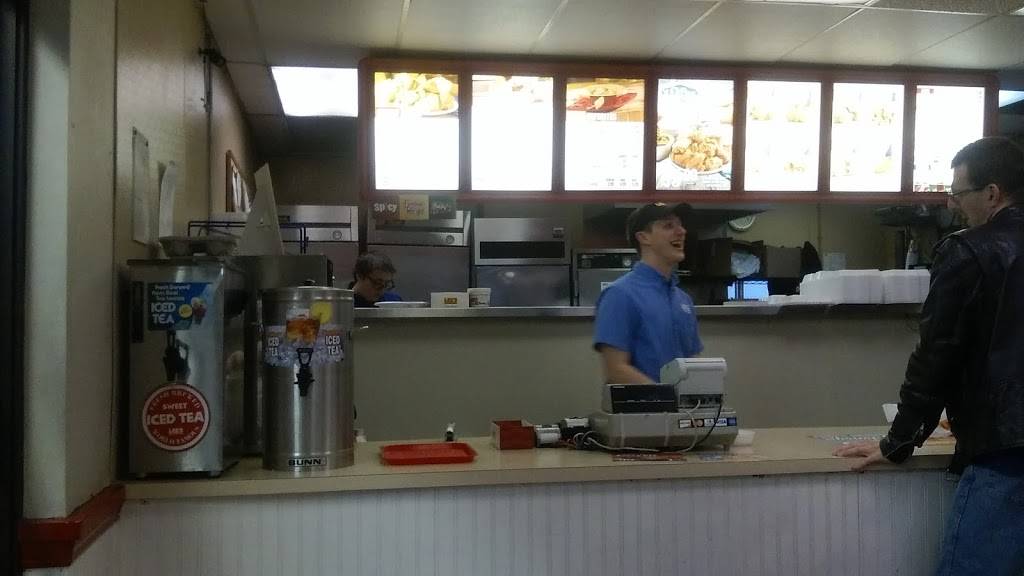 Lees Famous Recipe Chicken | restaurant | 1415 Troy St, Dayton, OH 45404, USA | 9372230705 OR +1 937-223-0705