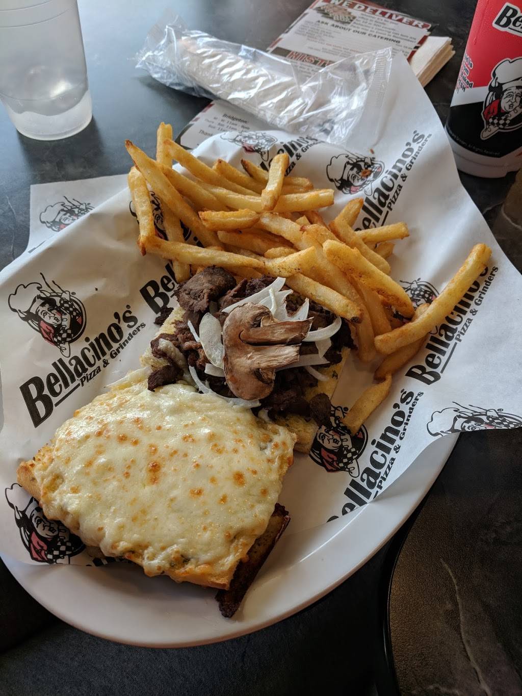 Bellacinos | restaurant | 11249 St Charles Rock Rd, Bridgeton, MO 63044, USA | 3147365055 OR +1 314-736-5055