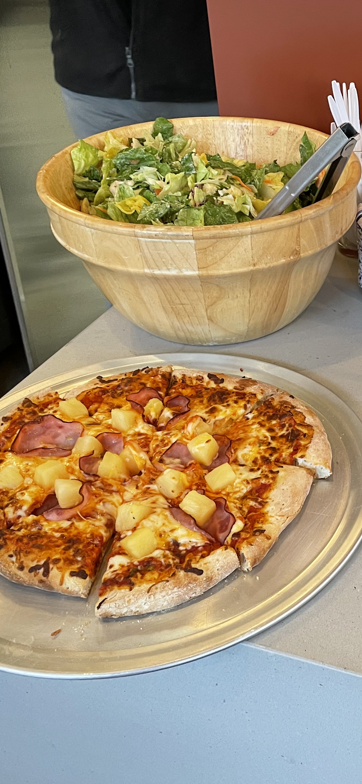 22nd Street Pizza | restaurant | 2200 W Oceanfront Unit B, Newport Beach, CA 92663, USA | 9492009611 OR +1 949-200-9611