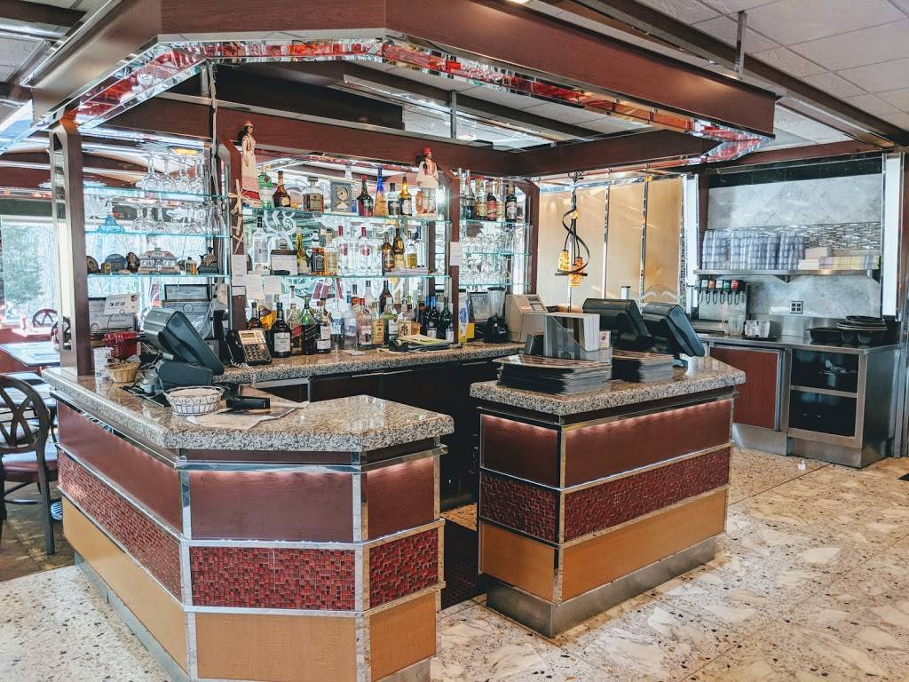 The Moriches Bay Diner & Restaurant | restaurant | 62 Montauk Hwy, Moriches, NY 11955, USA | 6318786827 OR +1 631-878-6827