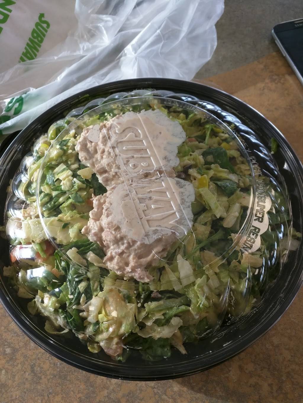 Subway | restaurant | 32620 Van Dyke Ave, Warren, MI 48093, USA | 5867950000 OR +1 586-795-0000