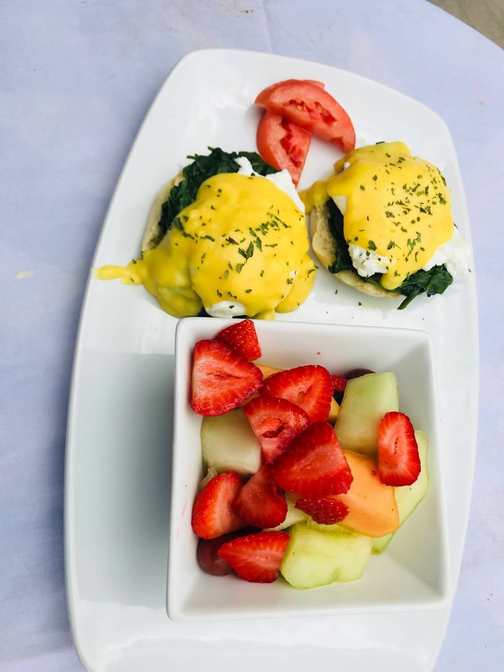 Golden Eggs | restaurant | 14 Lisa St #17, Brampton, ON L6T 4W2, Canada | 9054977955 OR +1 905-497-7955