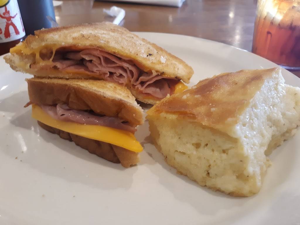 Debbies Kitchen | restaurant | 13155 Mountain Rd, Glen Allen, VA 23059, USA | 8047522432 OR +1 804-752-2432