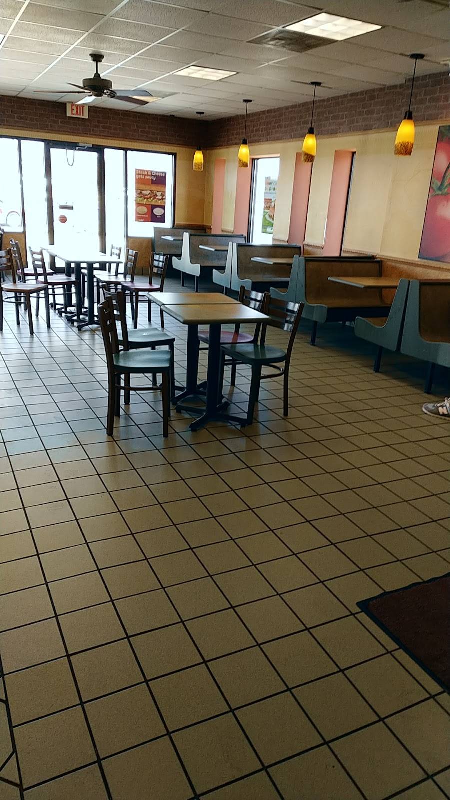 Subway | restaurant | 235 N River Ave, Holland, MI 49424, USA | 6163940671 OR +1 616-394-0671