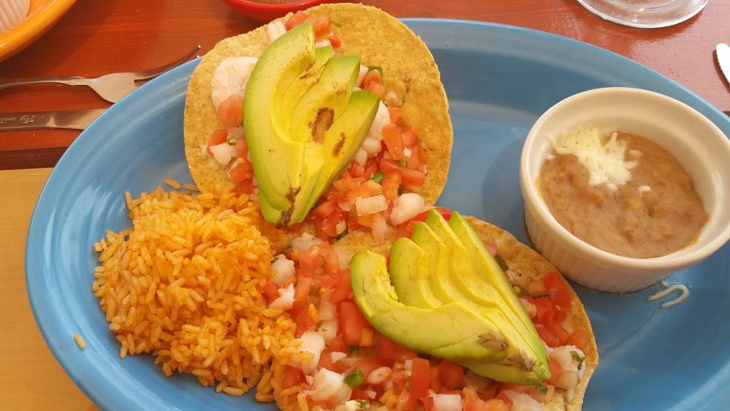 Sergios Cantina | restaurant | 30 W State St, Geneva, IL 60134, USA | 6308459200 OR +1 630-845-9200