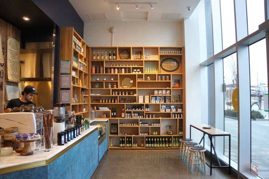 Souk Tabule | restaurant | 494 Front St E, Toronto, ON M5A 1H7, Canada | 4165835914 OR +1 416-583-5914