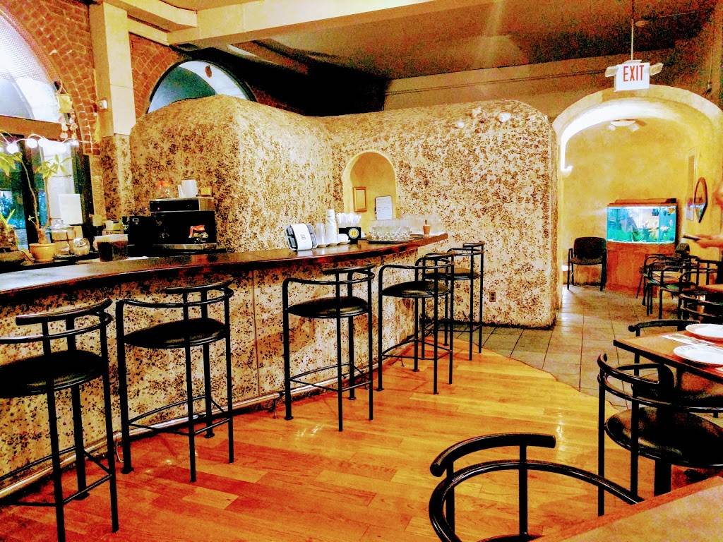 Pakarang Exquisite Thai Cuisine | restaurant | 303 S Main St, Providence, RI 02903, USA | 4014533660 OR +1 401-453-3660