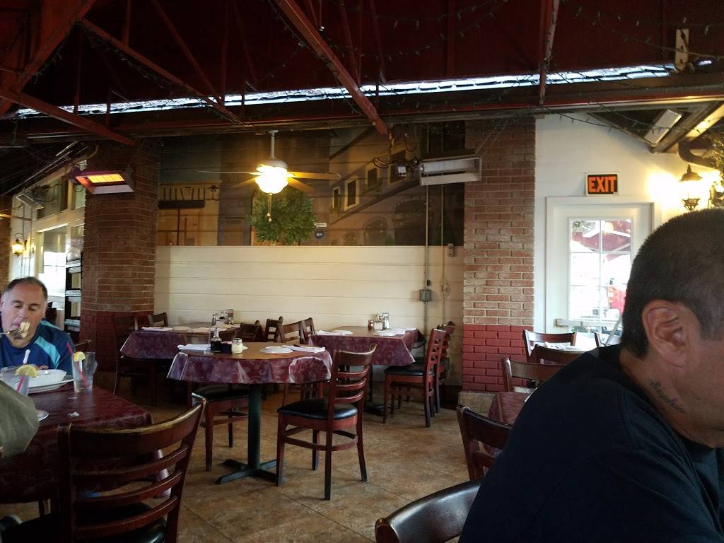 Ferraro’s Italian Kitchen | restaurant | 6759 E Carson St, Lakewood, CA 90713, USA | 5623165946 OR +1 562-316-5946