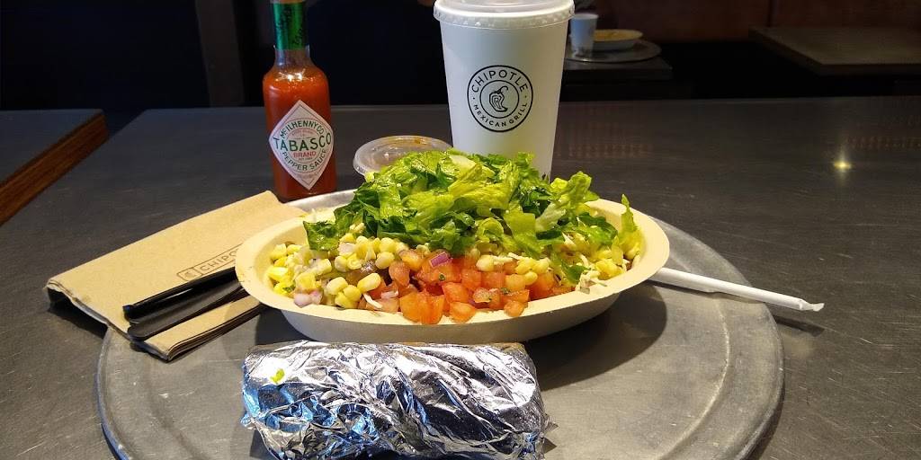 Chipotle Mexican Grill | restaurant | 5796 S University Dr Ste 103, Davie, FL 33328, USA | 9546890559 OR +1 954-689-0559