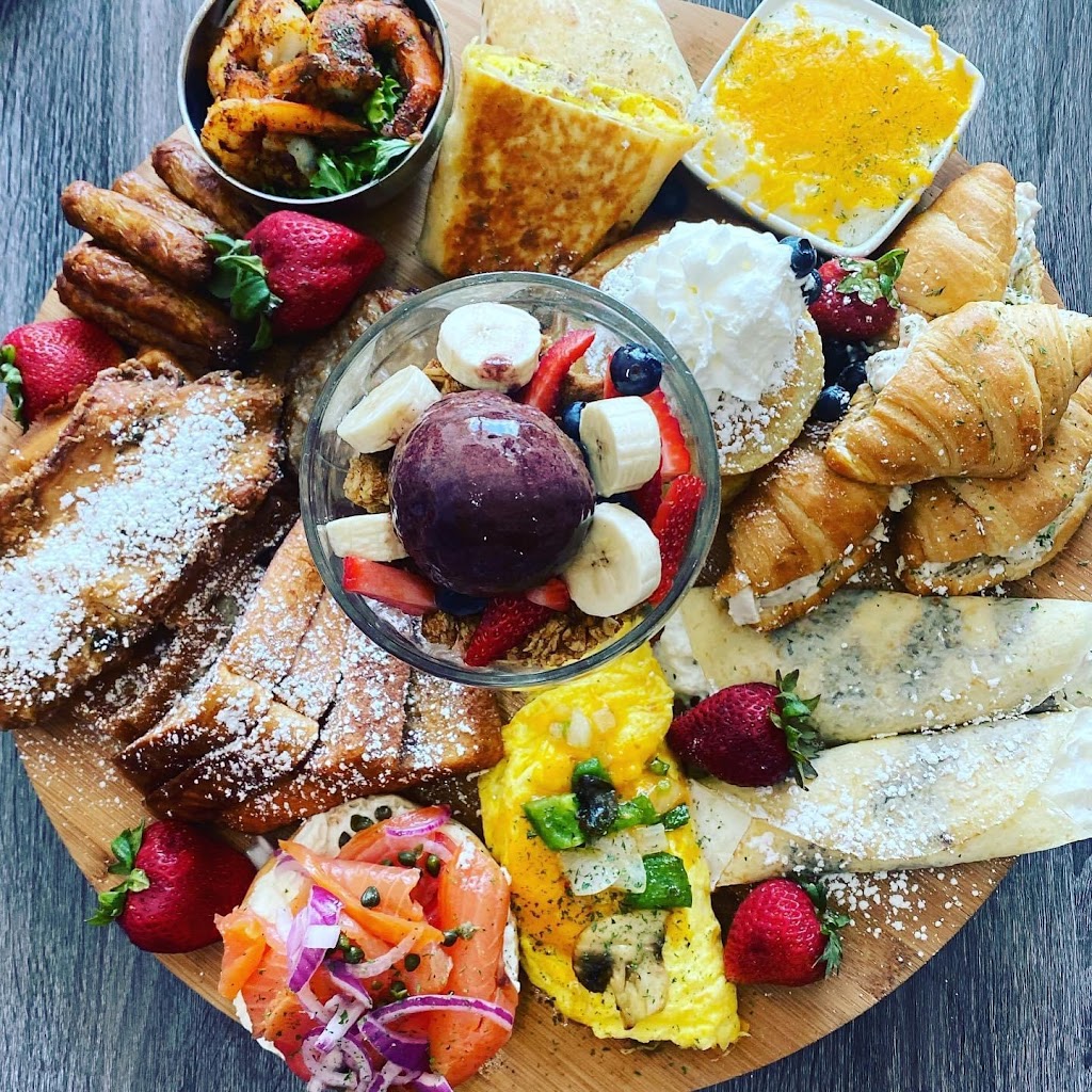 Tulua Bistro Springfield | restaurant | 1705 N Main St, Jacksonville, FL 32206, USA | 9045599575 OR +1 904-559-9575