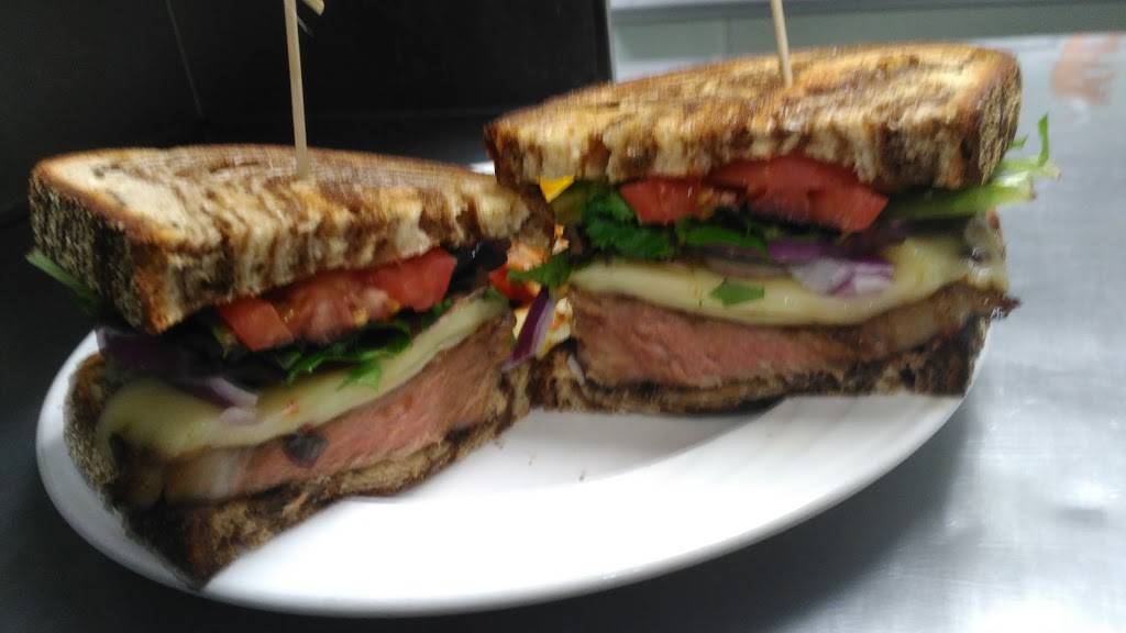 Platform Sports Bar | restaurant | 125A Pleasant St, Northampton, MA 01060, USA | 4133413161 OR +1 413-341-3161