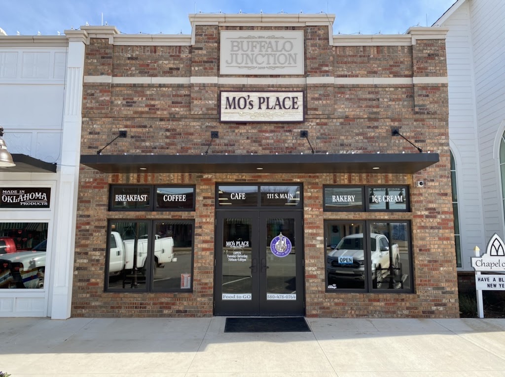 Mos Place | restaurant | 111 S Main St, Waukomis, OK 73773, USA | 5804780764 OR +1 580-478-0764