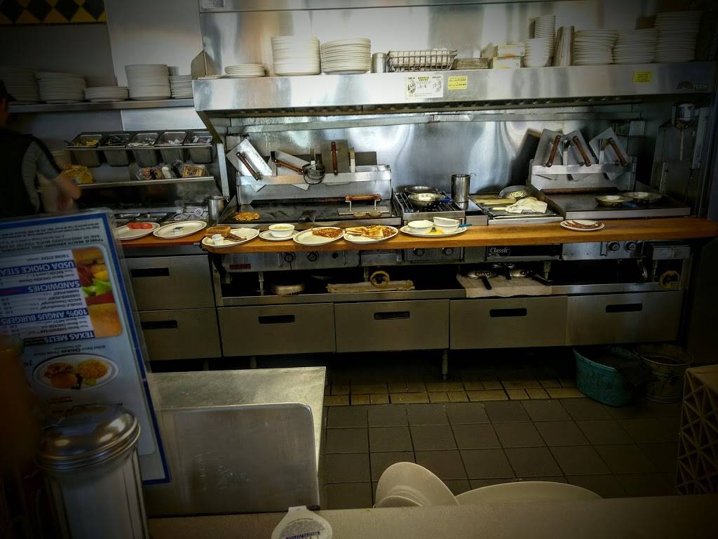 Waffle House | meal takeaway | 1612 South, TX-34, Terrell, TX 75160, USA | 9725630774 OR +1 972-563-0774