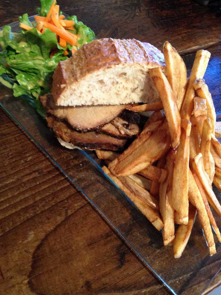 Citron Vert Café Resto | restaurant | 595 Rue Notre Dame O, Victoriaville, QC G6P 1Y5, Canada | 8197524254 OR +1 819-752-4254