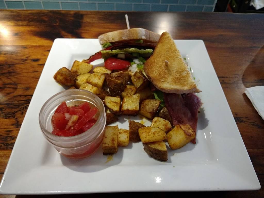 Brick Farm Breakfast | restaurant | 2116 Danforth Ave, Toronto, ON M4C 1J9, Canada | 4164210797 OR +1 416-421-0797