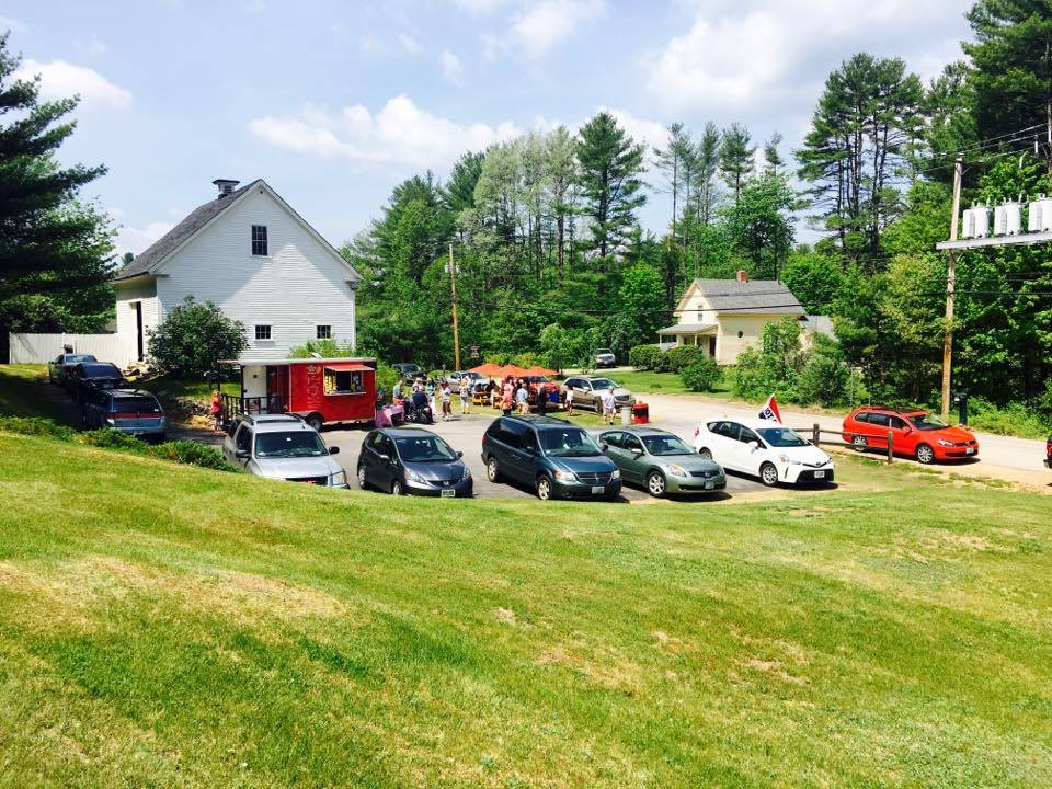 The Hungry Dog | restaurant | 21 Main St, Belmont, NH 03220, USA | 6036307153 OR +1 603-630-7153