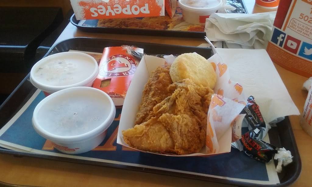 Popeyes Louisiana Kitchen | restaurant | 161-50 Cross Bay Blvd, Howard Beach, NY 11414, USA | 7188453088 OR +1 718-845-3088