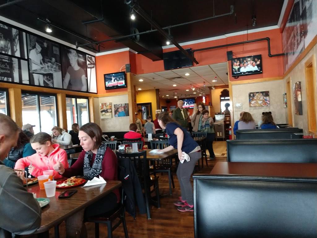 Batavias Original | restaurant | 500 E Main St, Batavia, NY 14020, USA | 5853433303 OR +1 585-343-3303