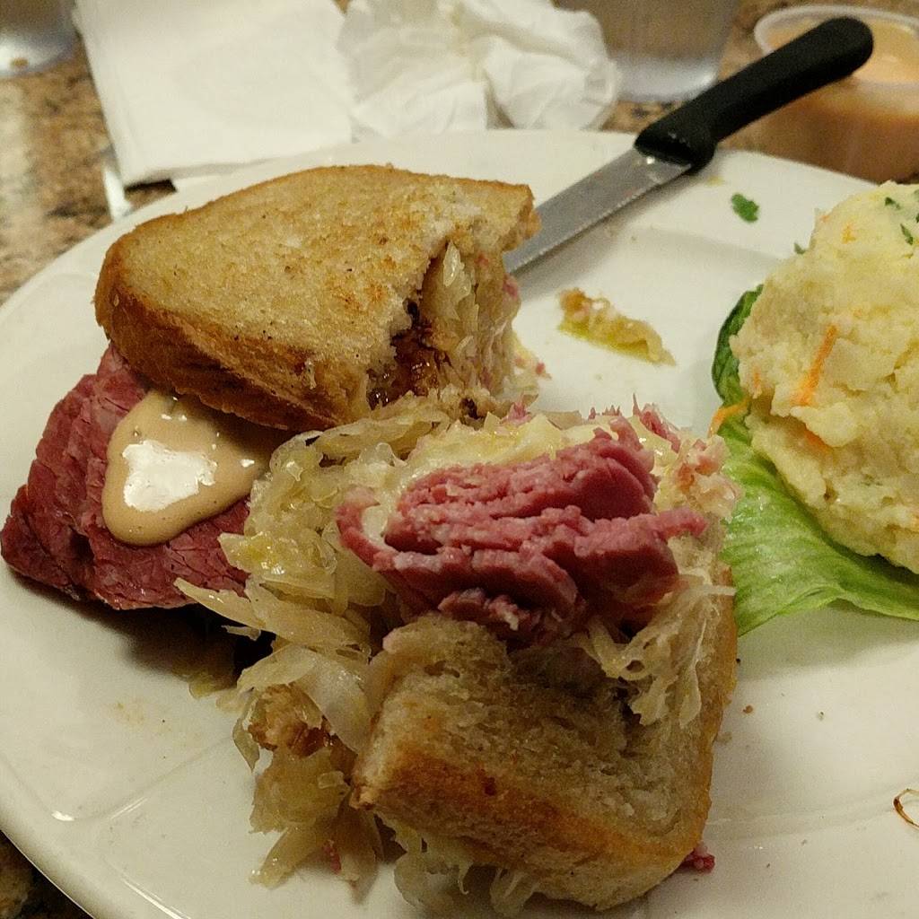 Williston Townhouse Diner | restaurant | 112 Hillside Avenue, Williston Park, NY 11596, USA | 5167462539 OR +1 516-746-2539