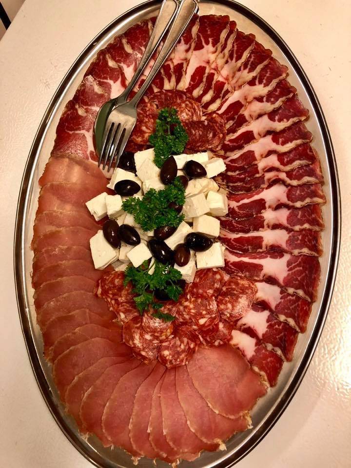 Flamingos Restaurant & Bar | restaurant | 385 The West Mall, Etobicoke, ON M9C 1E7, Canada | 4169139258 OR +1 416-913-9258