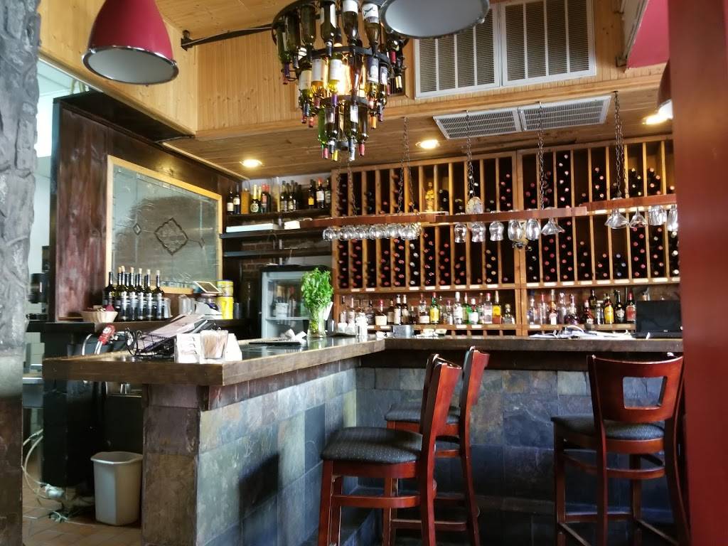 Pasqualinos Italian Restaurant | restaurant | 25 Everett St, Bryson City, NC 28713, USA | 8284889555 OR +1 828-488-9555