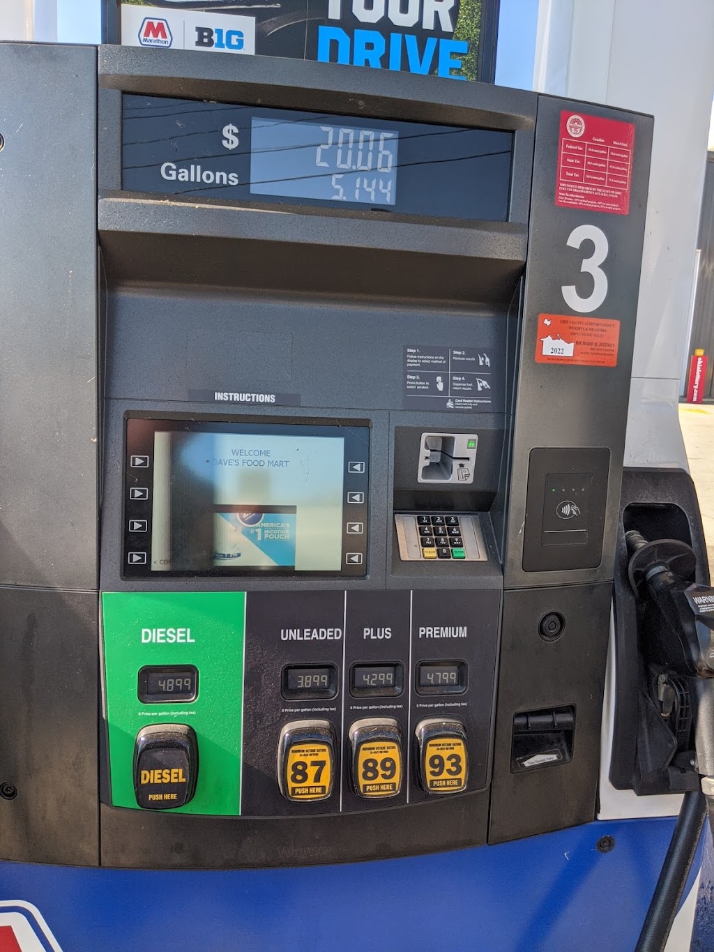 Daves Food Mart Avery | restaurant | 104 W Mason Rd, Milan, OH 44846, USA | 4194994200 OR +1 419-499-4200