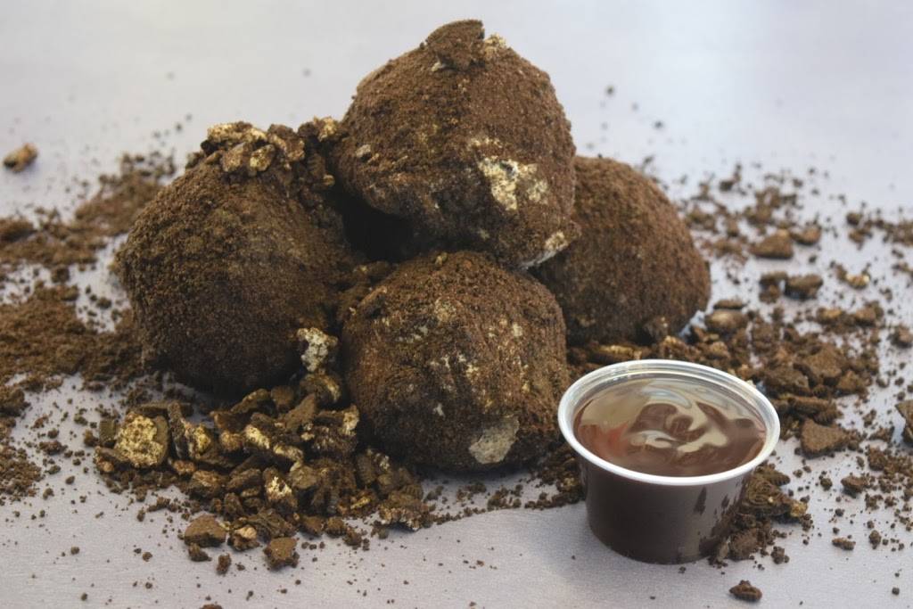 Cibiks Dairy Island | restaurant | 8295 E Washington St, Chagrin Falls, OH 44023, USA | 4405437382 OR +1 440-543-7382