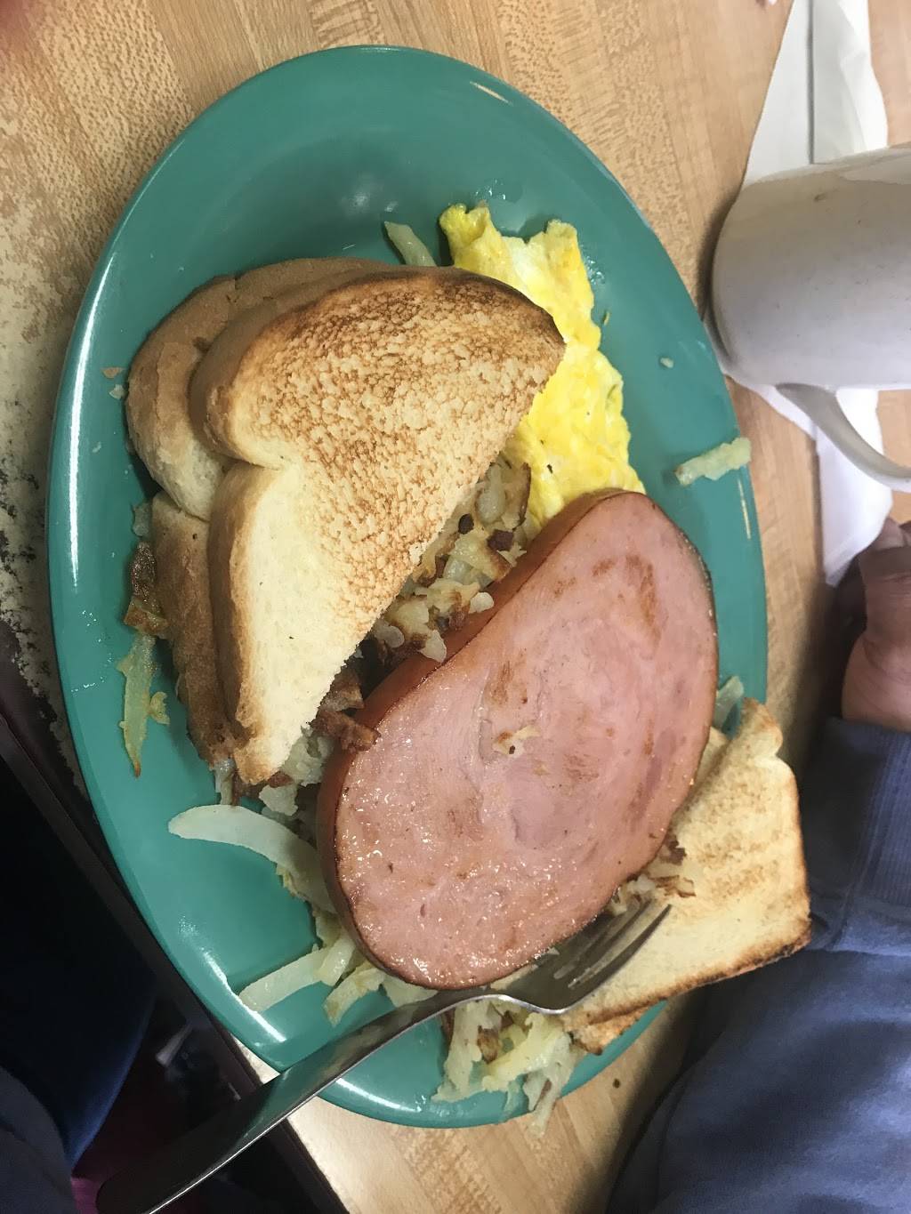 Monicas Diner | restaurant | 1541 Belvidere St, Waukegan, IL 60085, USA | 8473364740 OR +1 847-336-4740