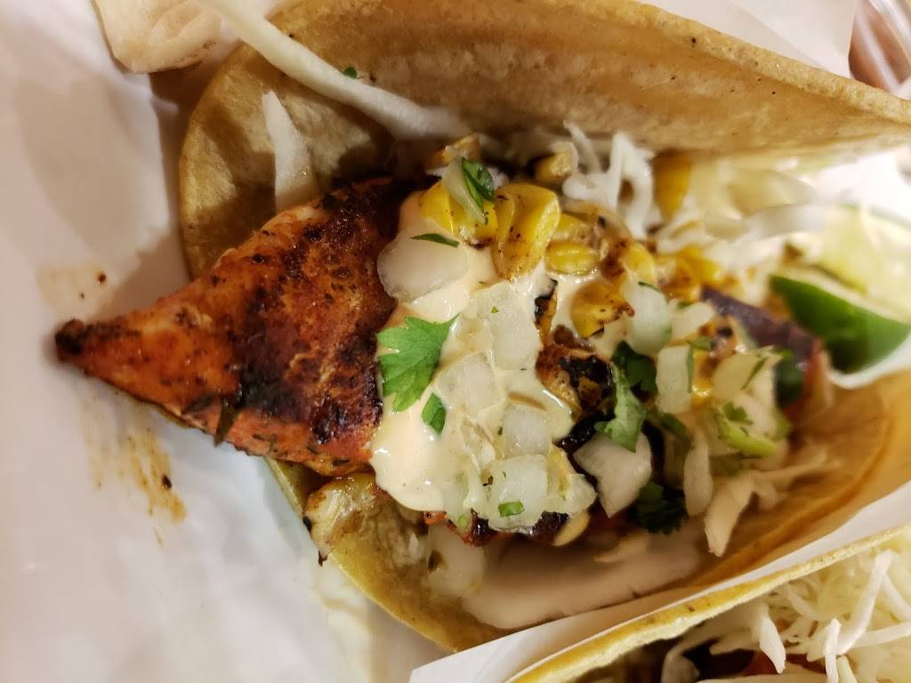 Rubios | restaurant | 19500 Plummer St Suite B-3, Northridge, CA 91324, USA | 8189986704 OR +1 818-998-6704