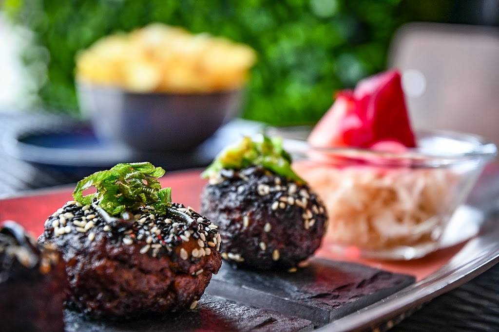 Rood Food and Pie | restaurant | 17001 Madison Ave, Lakewood, OH 44107, USA | 2167124506 OR +1 216-712-4506