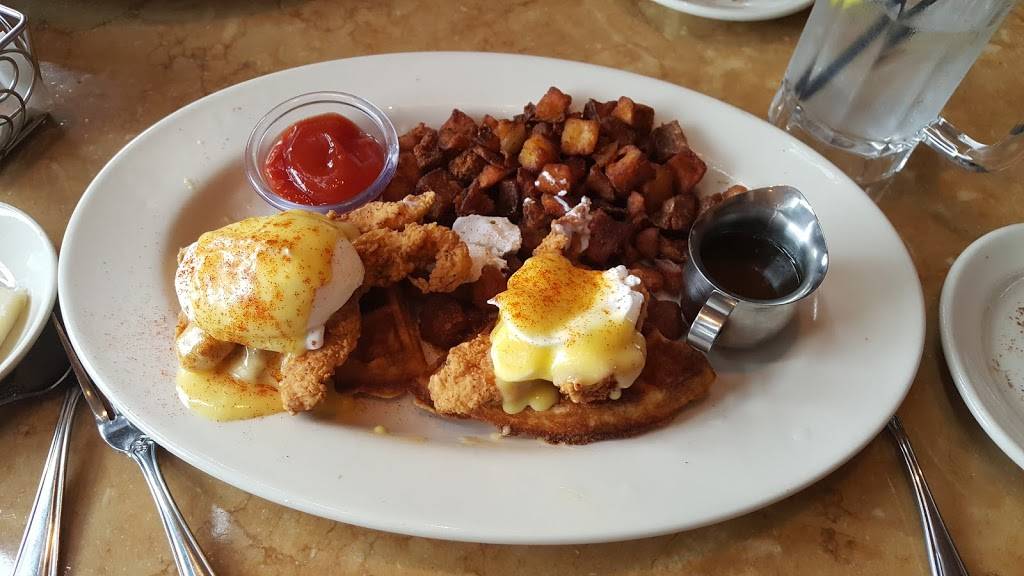 The Cheesecake Factory | restaurant | 94 Providence Pl, Providence, RI 02903, USA | 4012704010 OR +1 401-270-4010