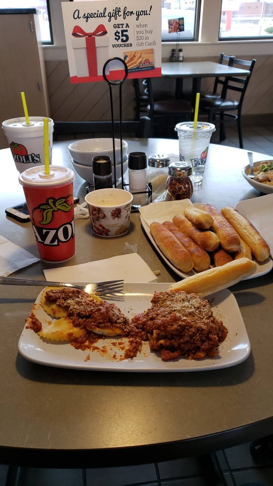 Fazolis | restaurant | 2332 Shallowford Village Dr, Chattanooga, TN 37421, USA | 4234995155 OR +1 423-499-5155