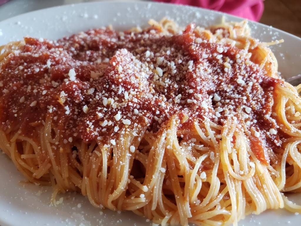 Sorrento Restaurant | restaurant | 1848 Smith St, North Providence, RI 02911, USA | 4013538800 OR +1 401-353-8800