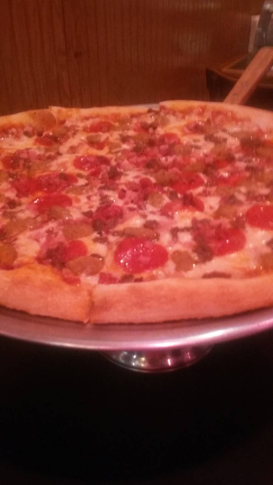 Robertos Pizza | restaurant | 625-M Baltimore Blvd, Westminster, MD 21157, USA | 4108573515 OR +1 410-857-3515