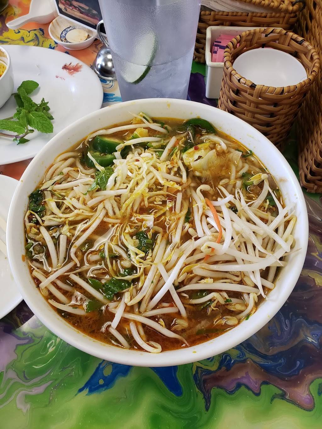 Maxim Restaurant | restaurant | 3424 N 19th Ave, Phoenix, AZ 85015, USA | 6022342710 OR +1 602-234-2710