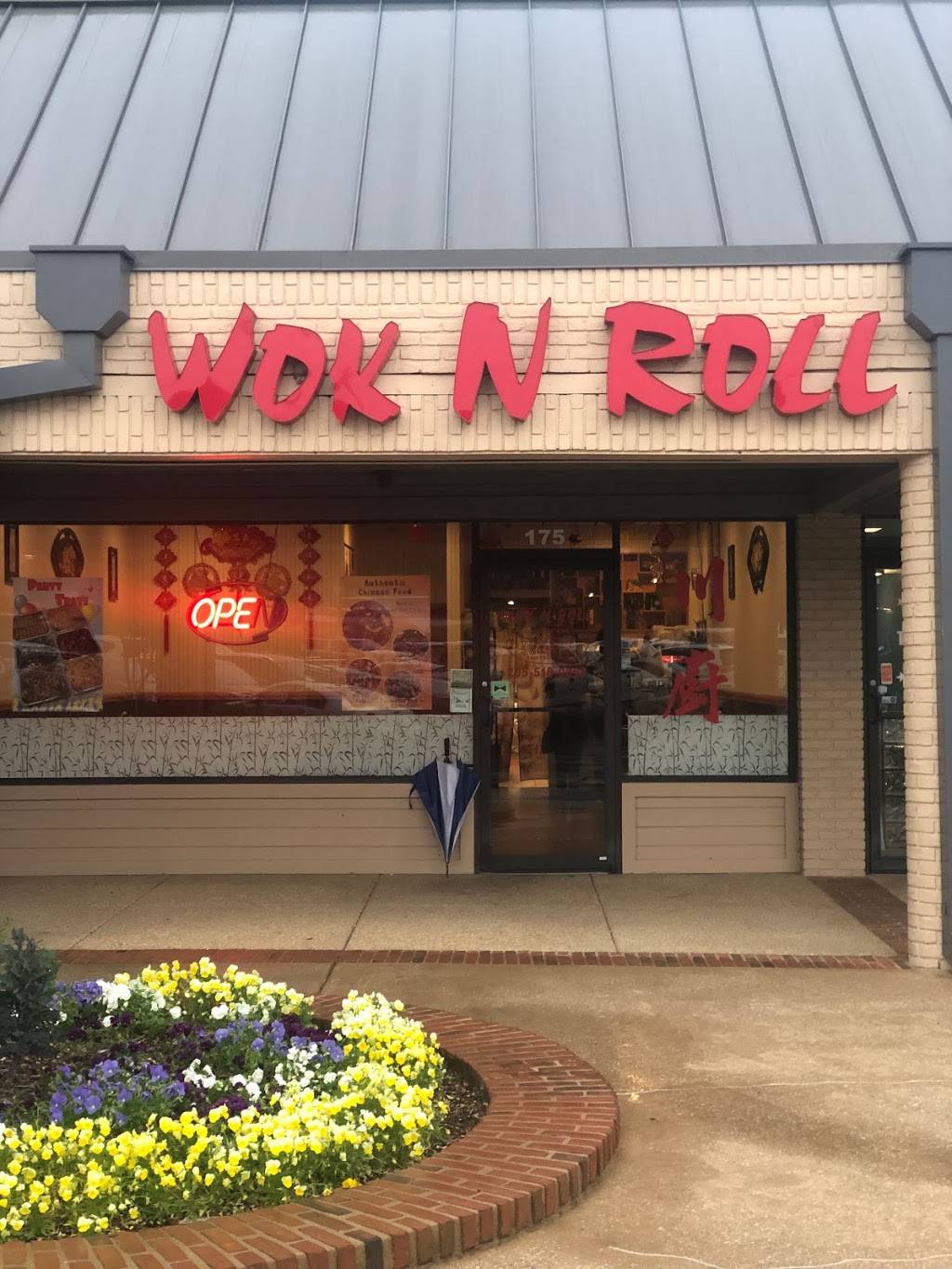 Wok N Roll | restaurant | 175 Inverness Plaza, Birmingham, AL 35242, USA | 2055180868 OR +1 205-518-0868