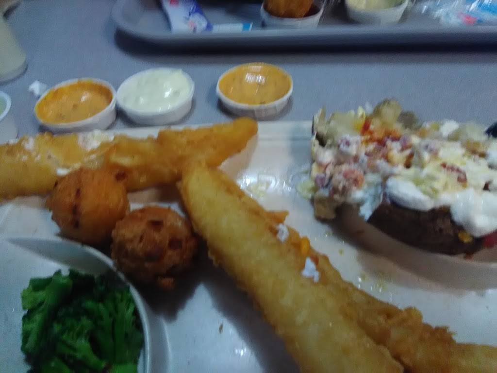 Captain Ds | restaurant | 2960 Breckenridge Ln, Louisville, KY 40220, USA | 5024564261 OR +1 502-456-4261