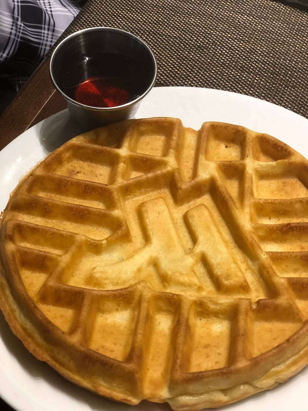 Saffire Restaurant | restaurant | 170 Lockwood Blvd, Charleston, SC 29403, USA | 8437233000 OR +1 843-723-3000