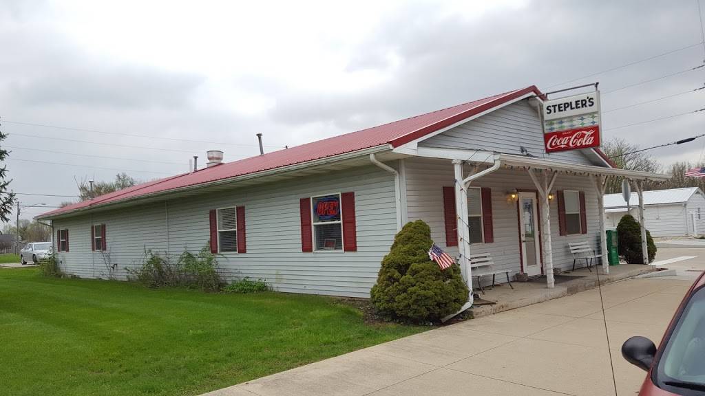 Steplers Family Restaurant | restaurant | 116 Main St, Amboy, IN 46911, USA | 7653957171 OR +1 765-395-7171