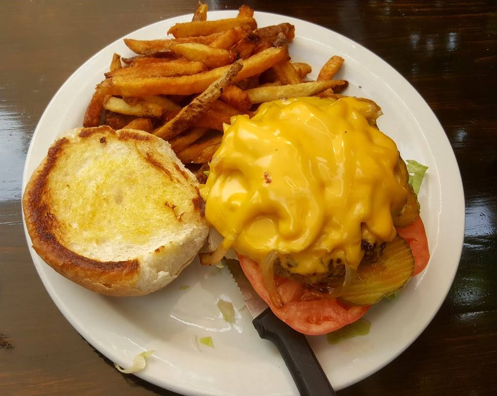 Stella | restaurant | 1006 Melrose Ave, Iowa City, IA 52246, USA | 3198875564 OR +1 319-887-5564