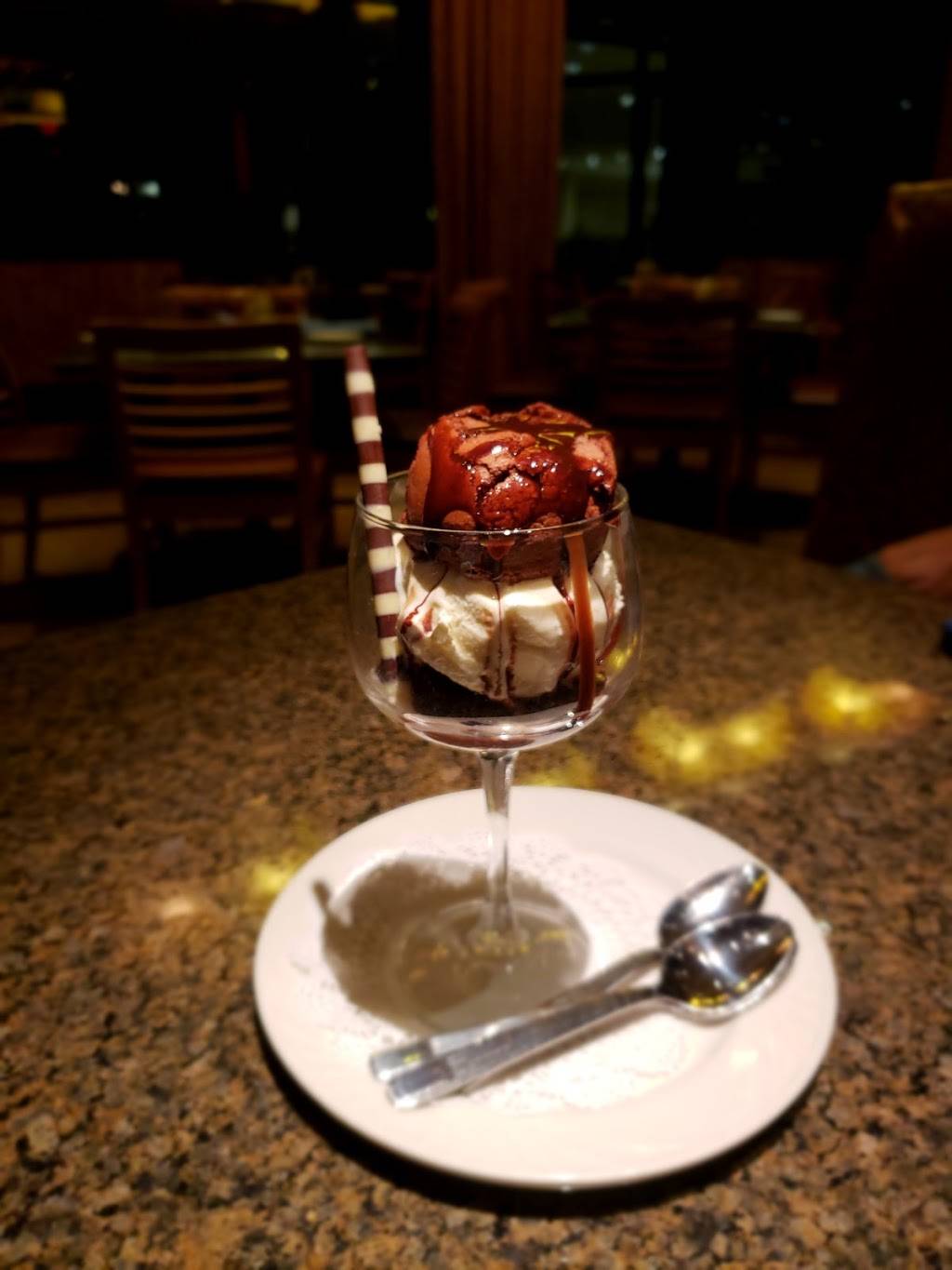 Finn & Porter - Alexandria Restaurant | restaurant | 5000 Seminary Rd, Alexandria, VA 22314, USA | 7033792346 OR +1 703-379-2346