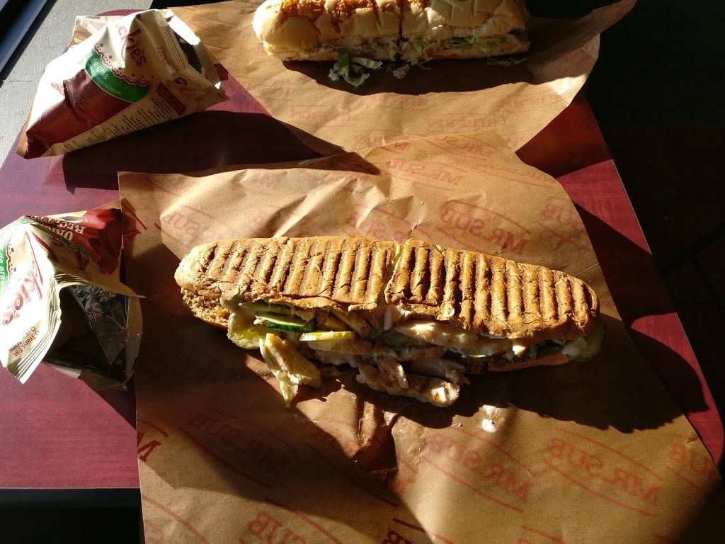 MR.SUB | restaurant | 240 Silvercreek Pkwy N, Guelph, ON N1H 7P8, Canada | 5198222820 OR +1 519-822-2820
