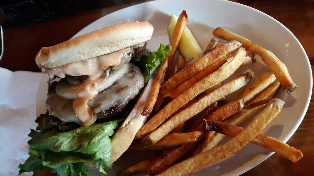 Damans Tavern | restaurant | 14810 NE 24th St, Redmond, WA 98052, USA | 4258818801 OR +1 425-881-8801