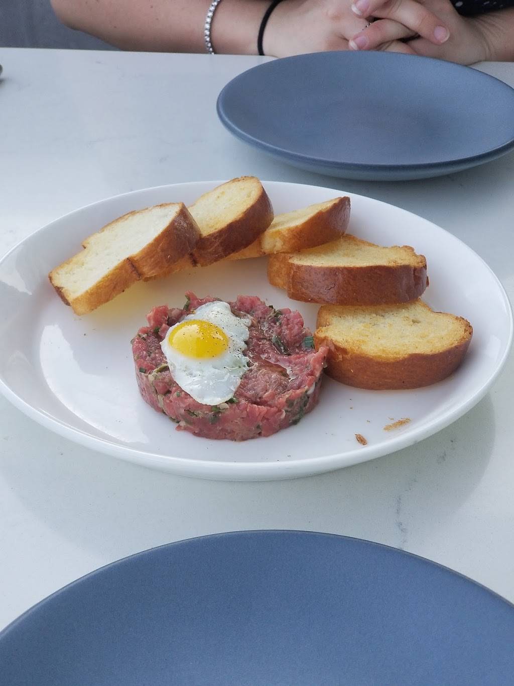 4 Saints | restaurant | 100 W Tahquitz Canyon Way, Palm Springs, CA 92262, USA | 7603922020 OR +1 760-392-2020