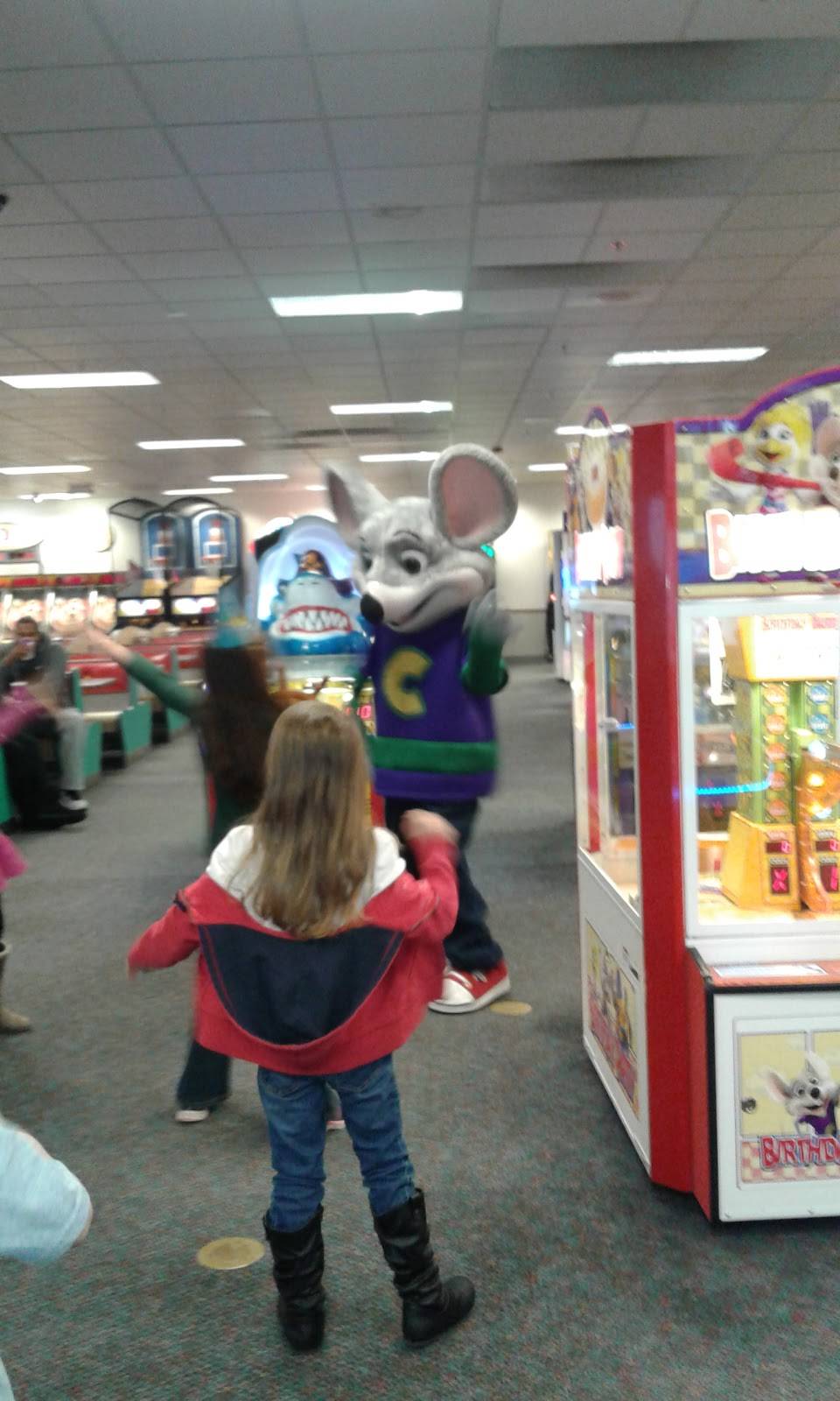 Chuck E. Cheese | restaurant | 559 N Green River Rd, Evansville, IN 47715, USA | 8124730004 OR +1 812-473-0004