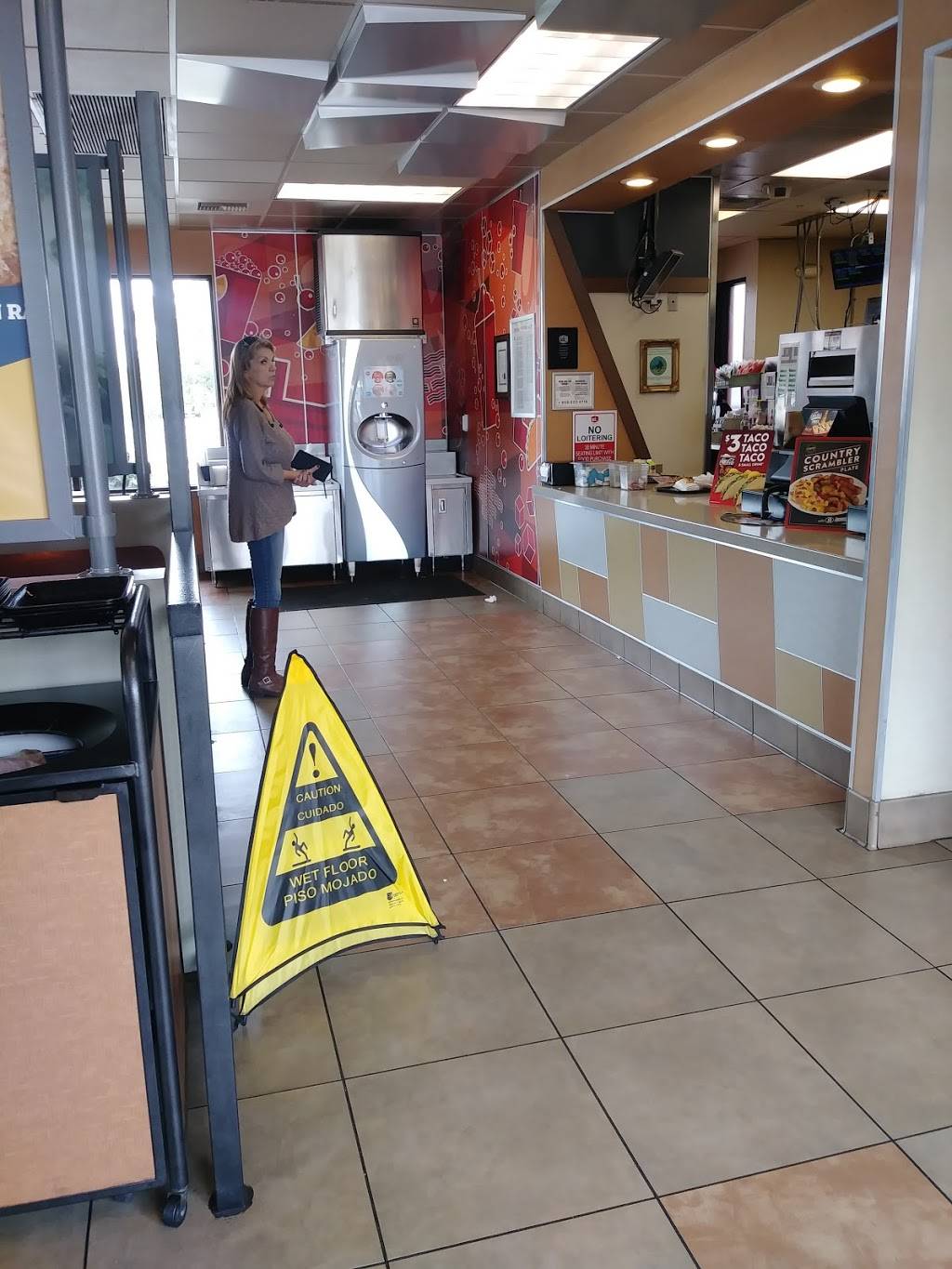 Jack in the Box | restaurant | 1700 Freedom Blvd, Freedom, CA 95019, USA | 8317248081 OR +1 831-724-8081